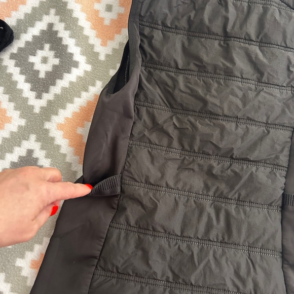 Avia Women's Black Quilted Vest - Picture 4 of 5